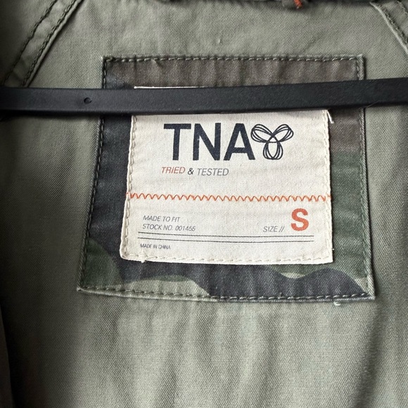 TNA Olive Green Camo Jacket - Picture 2 of 3